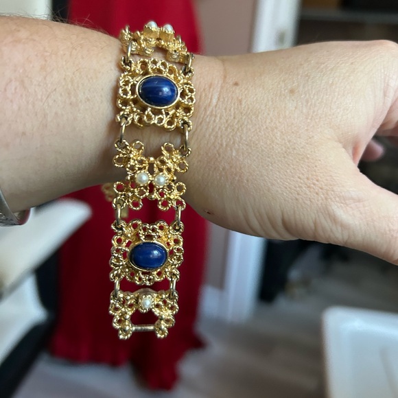 SARAH COVENTRY Elegant Gold and Blue Women's Bracelet 7 inches 🥰 - Picture 6 of 6